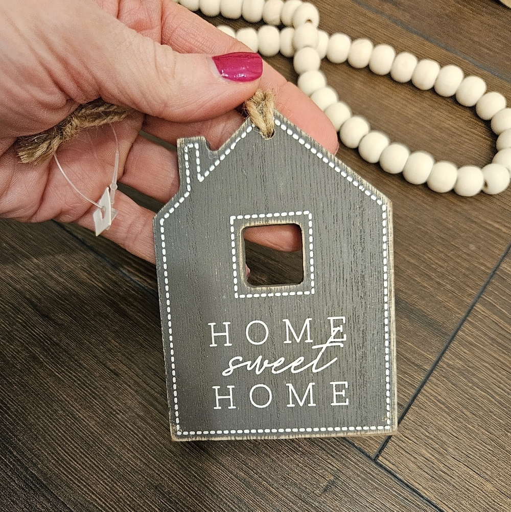 NIP Rustic "Home" Sign with Beaded Garland & Wooden Home Decor - Picture 10 of 12